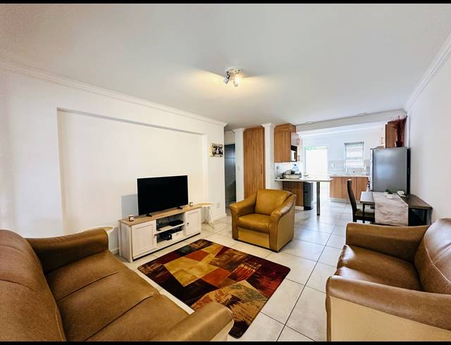 2 BEDROOM TOWNHOUSE FOR SALE IN LAMBTON